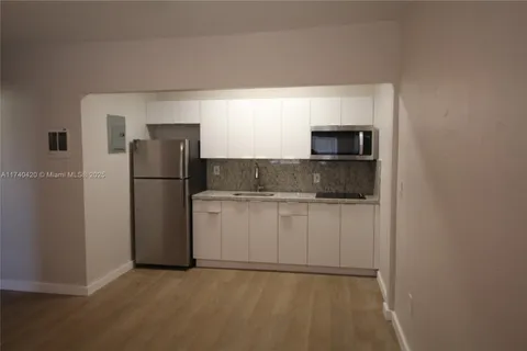 301 Sharar Ave # 4, Opa-Locka FL 33054