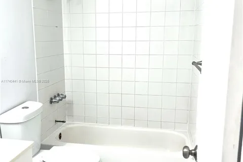 505 NW 177th St # 225, Miami Gardens FL 33169