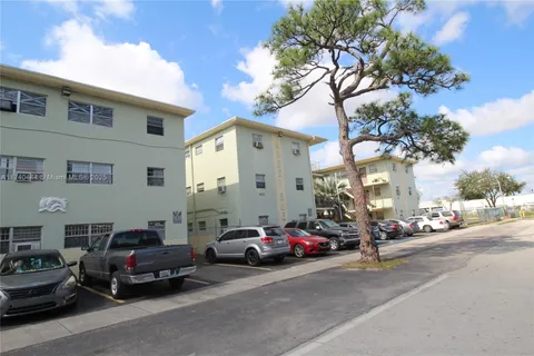 14140 NW 24th Ct # 203, Opa-Locka FL 33054