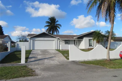 13015 SW 261st Ter, Homestead FL 33032