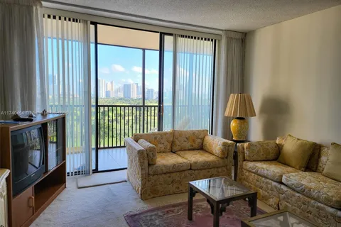 20301 W Country Club Dr # 1425, Aventura FL 33180