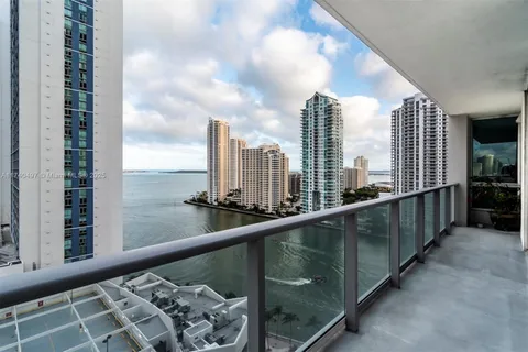 300 S Biscayne Blvd # 1716, Miami FL 33131