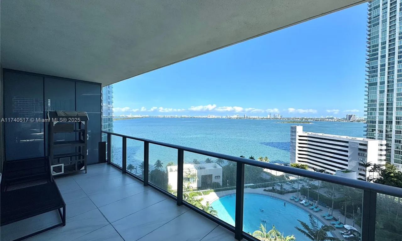 650 NE 32nd St # 1401, Miami FL 33137