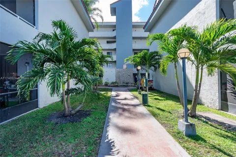 8205 SW 152nd Ave # 308, Miami FL 33193