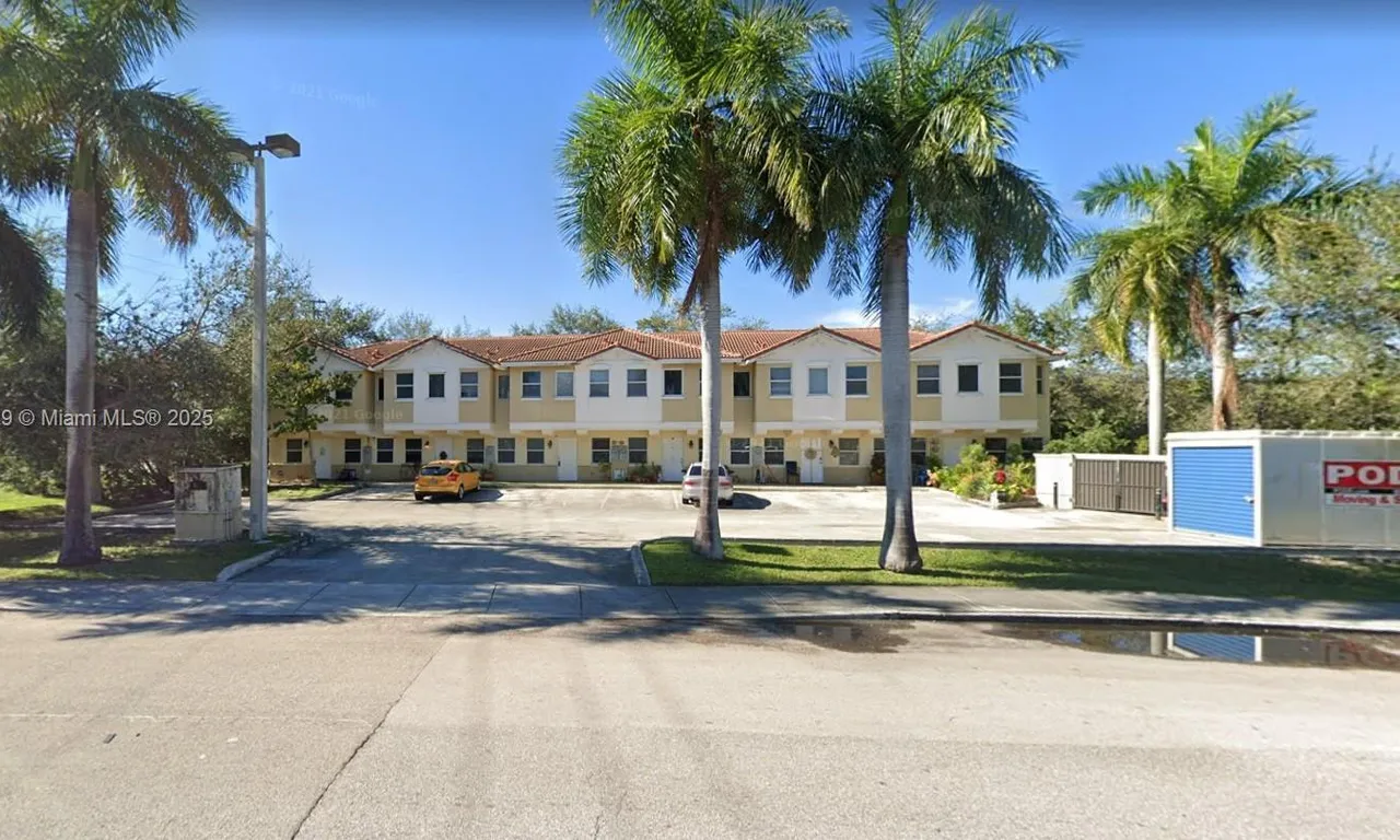 1702 N 28th Ave # 1, Hollywood FL 33020