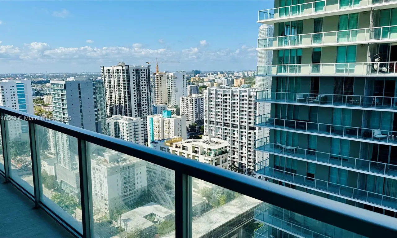 79 SW 12th St, Miami FL 33130