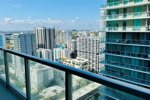 79 SW 12th St, Miami FL 33130
