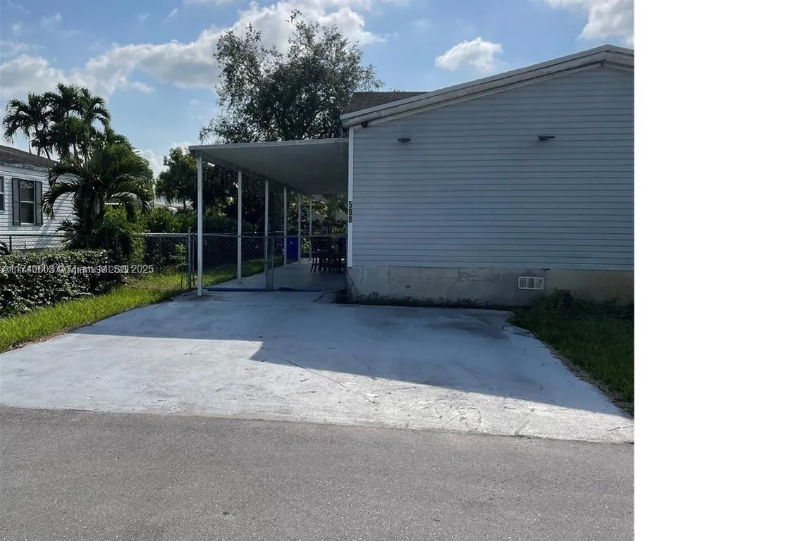19800 SW 180th Ave # 588, Miami FL 33187