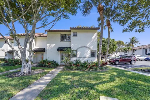 7200 NW 2nd Ave # 38, Boca Raton FL 33487