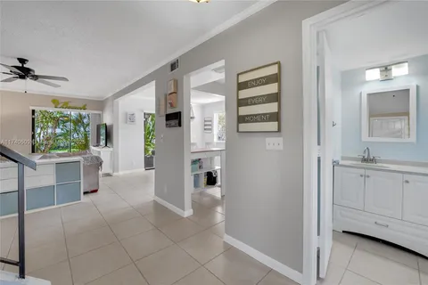 7200 NW 2nd Ave # 38, Boca Raton FL 33487