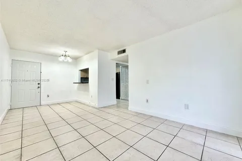 8145 NW 7th St # 103, Miami FL 33126