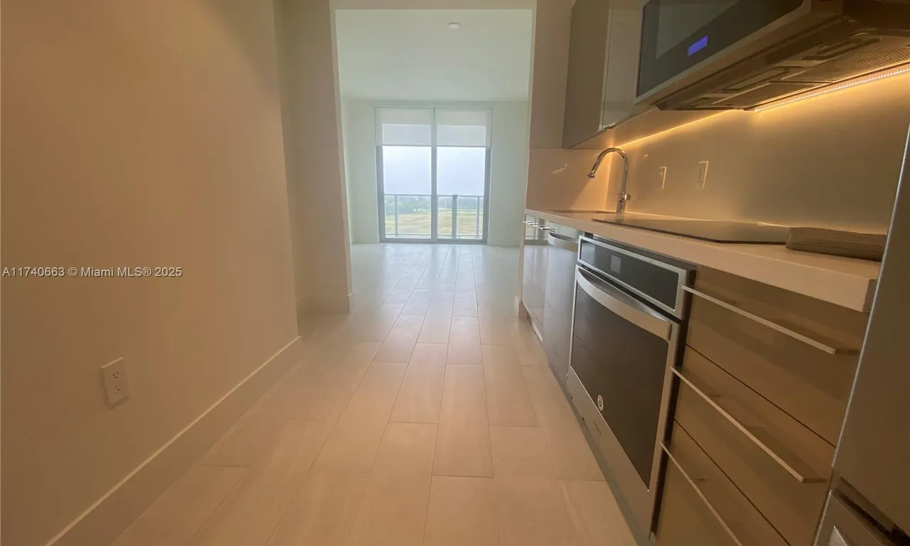 2000 Metropica Way # 408, Sunrise FL 33323