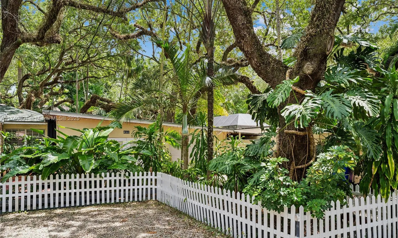 4160 Lybyer Ave (IN LAW QUARTERS), Miami FL 33133