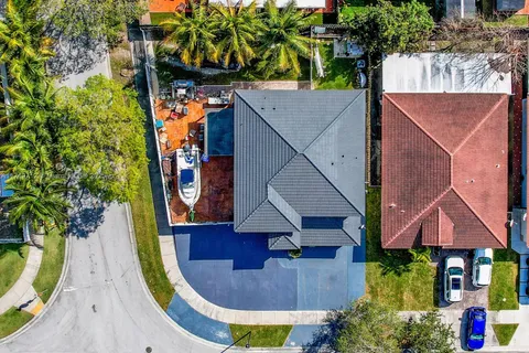 22581 SW 103rd Ct, Cutler Bay FL 33190