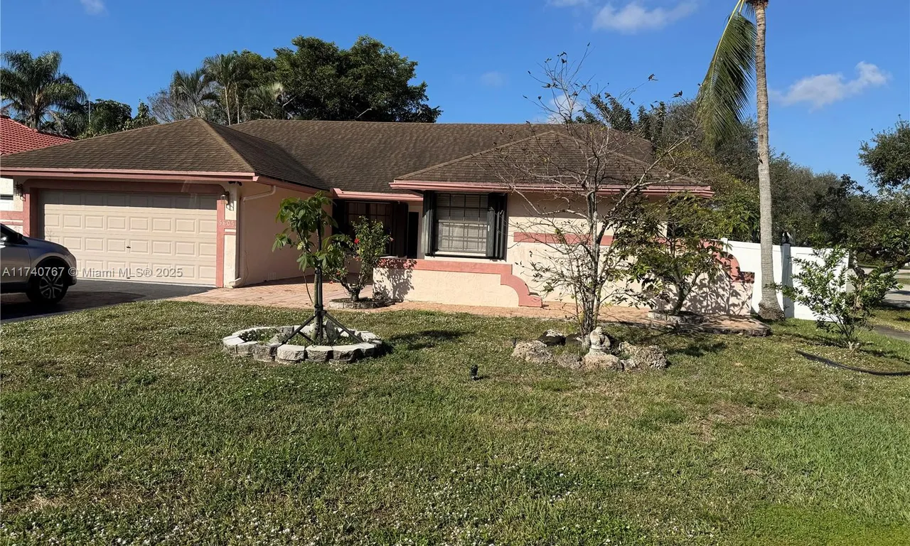 5805 SW 87th Ter, Cooper City FL 33328