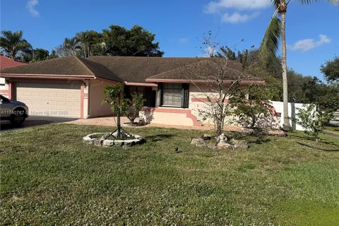 5805 SW 87th Ter, Cooper City FL 33328