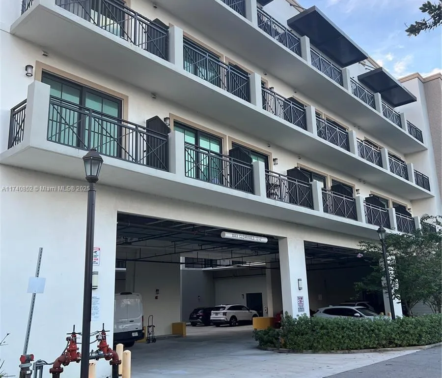 4100 SW 64th Ave # 406, Davie FL 33314