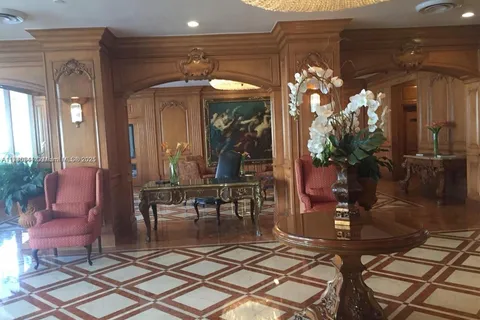 700 Biltmore Way # 517, Coral Gables FL 33134