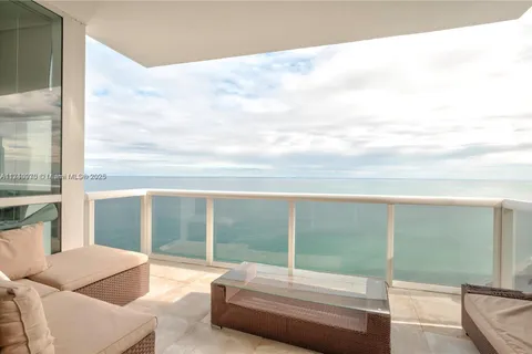 18101 Collins Ave # 4208, Sunny Isles Beach FL 33160