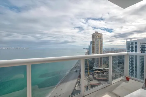 18101 Collins Ave # 4208, Sunny Isles Beach FL 33160