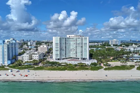 7135 Collins Ave # 1736, Miami Beach FL 33141