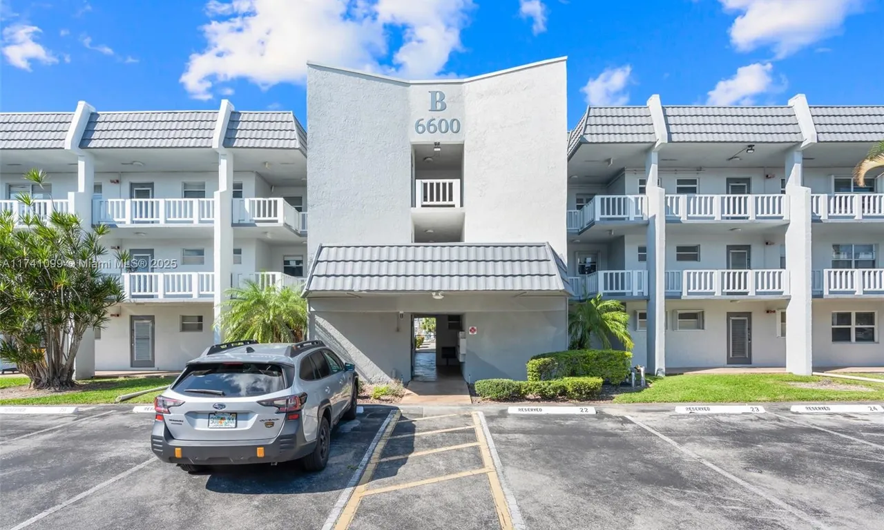 6600 Royal Palm Blvd # 308B, Margate FL 33063