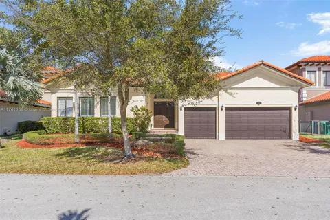 7551 SW 187th St, Cutler Bay FL 33157