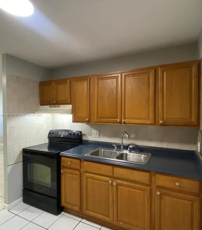 850 E Commercial blv # 247F, Oakland Park FL 33334