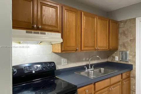 850 E Commercial blv # 247F, Oakland Park FL 33334