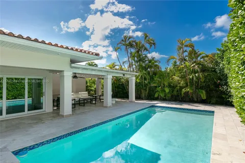 412 Ridgewood Rd, Key Biscayne FL 33149