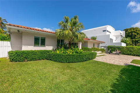 412 Ridgewood Rd, Key Biscayne FL 33149