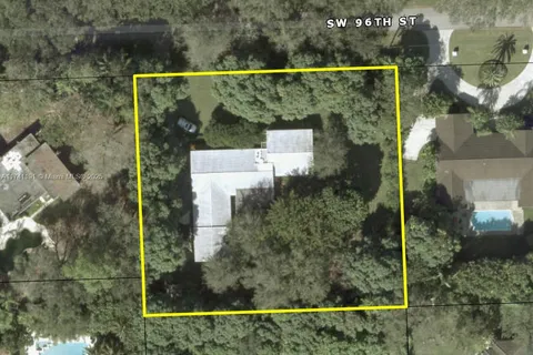 5898 SW 96th St, Pinecrest FL 33156