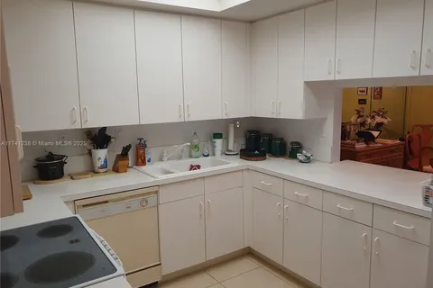 9755 NW 52nd St # 502, Doral FL 33178