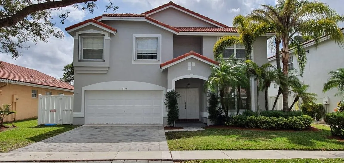 13848 NW 22nd St # 13848, Sunrise FL 33323