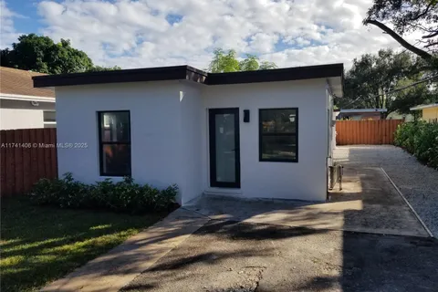 1756 NW 94th St, Miami FL 33147