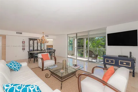 609 Ocean Dr # 2H, Key Biscayne FL 33149