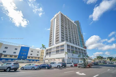 1720 HARRISON STREET # 15E, Hollywood FL 33020