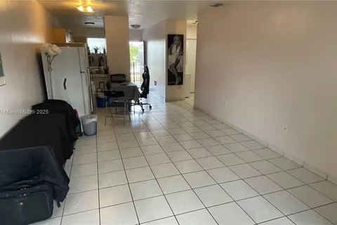 700 SE 9th Ct # 206, Hialeah FL 33010