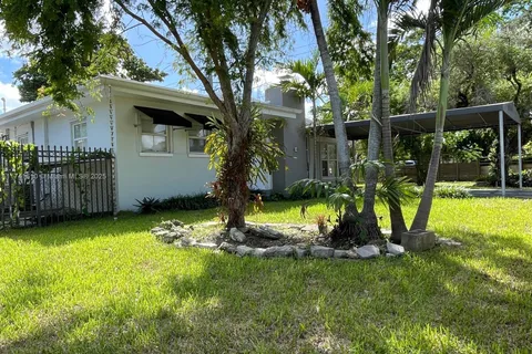 6126 SW 61st St, South Miami FL 33143