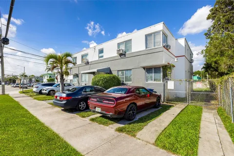 539 NE 82nd Ter, Miami FL 33138