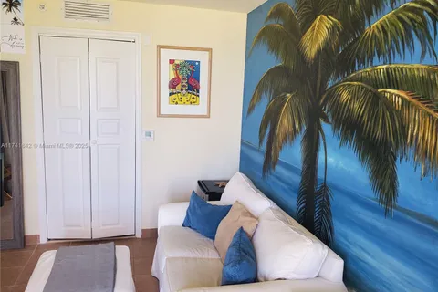 17555 Collins Ave, Sunny Isles Beach FL 33160