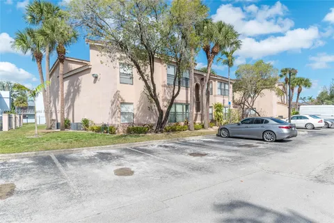 2826 S University Dr # 3103, Davie FL 33328