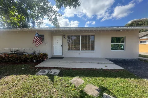 22687 SW 65th Cir, Boca Raton FL 33428