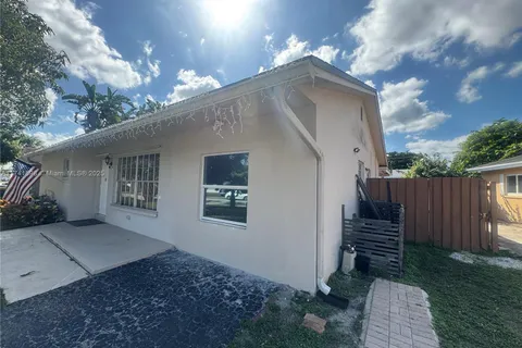 22687 SW 65th Cir, Boca Raton FL 33428