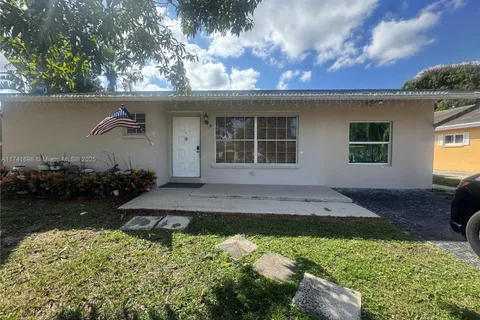 22687 SW 65th Cir, Boca Raton FL 33428