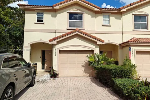 2583 Riverside Dr # 2583, Coral Springs FL 33065