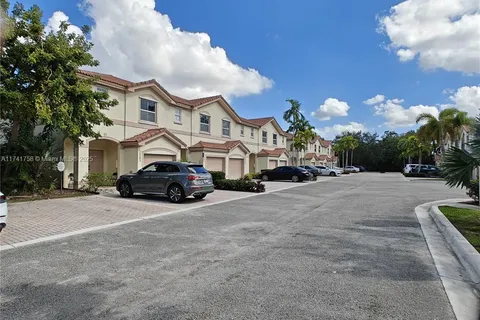 2583 Riverside Dr # 2583, Coral Springs FL 33065