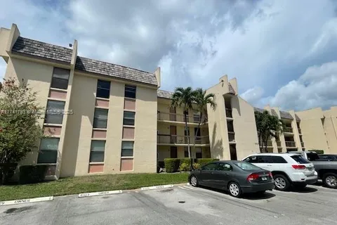 8429 Forest Hills Dr # 206, Coral Springs FL 33065