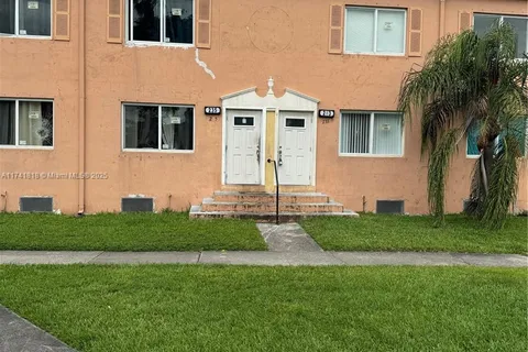 233 NW 84th Ter # 233, Miami FL 33150