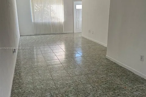 233 NW 84th Ter # 233, Miami FL 33150